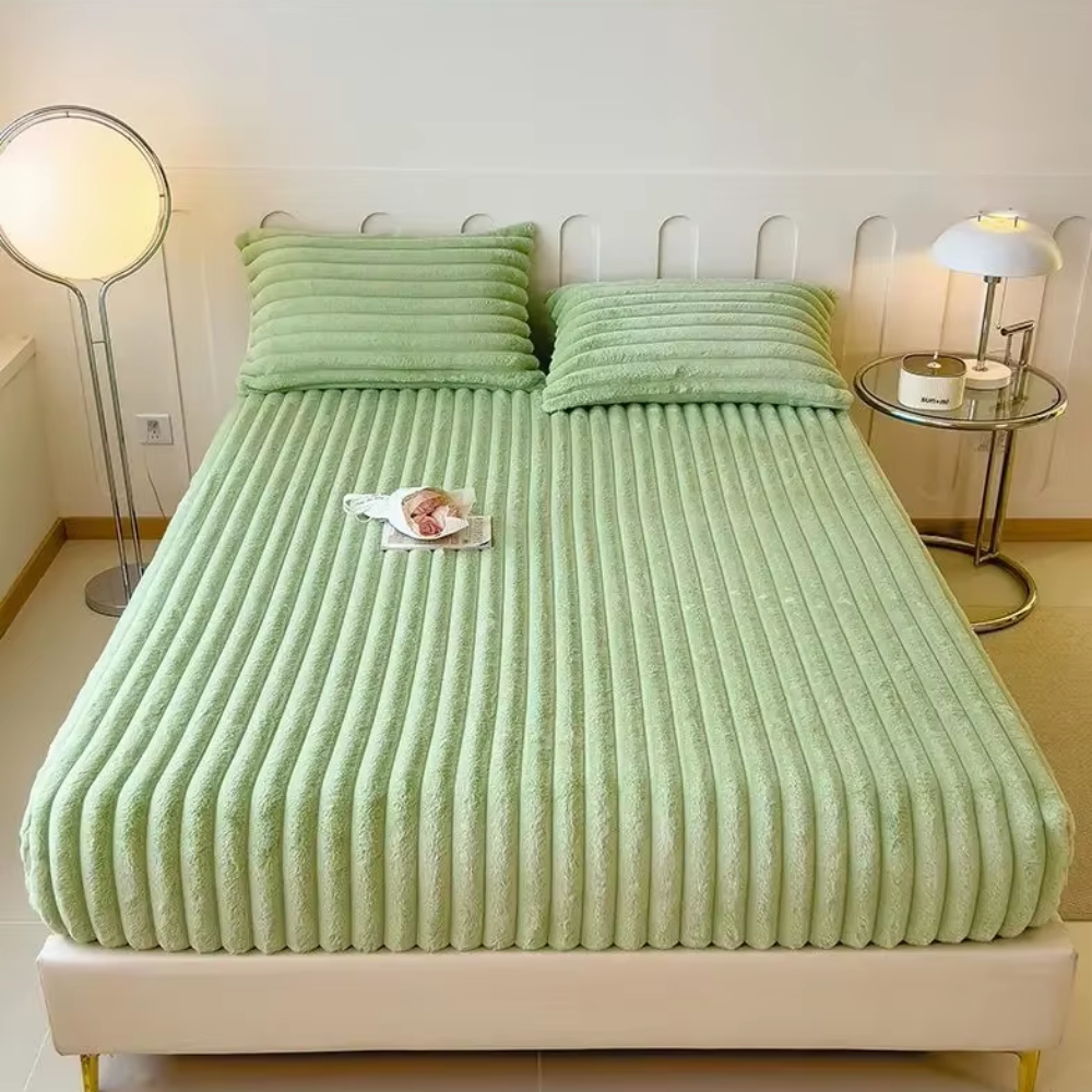 Luxe Rabbit Fur Fitted Sheet - Green / KING SIZE (72X78)