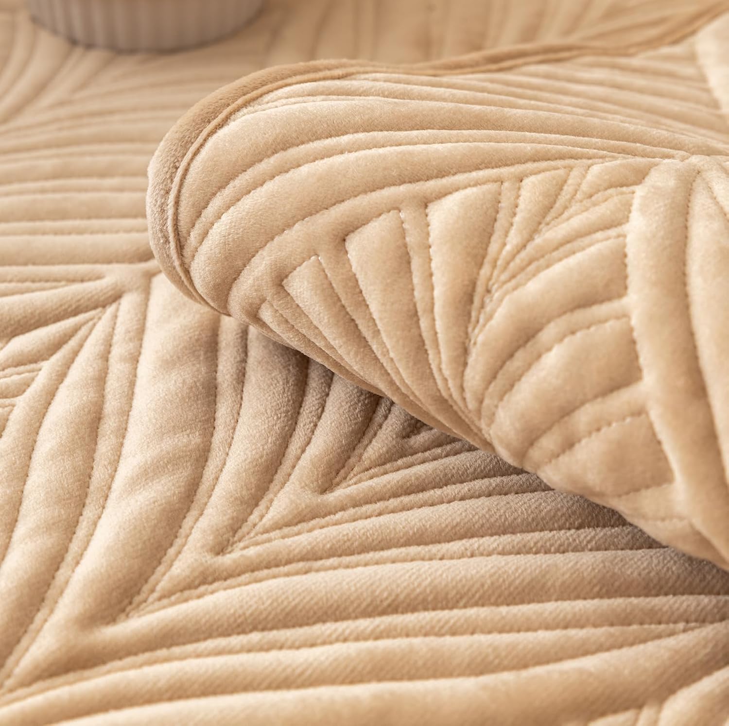 ANTI SKID PALM LEAVES QUILTED SOFA MAT  -  BEIGE