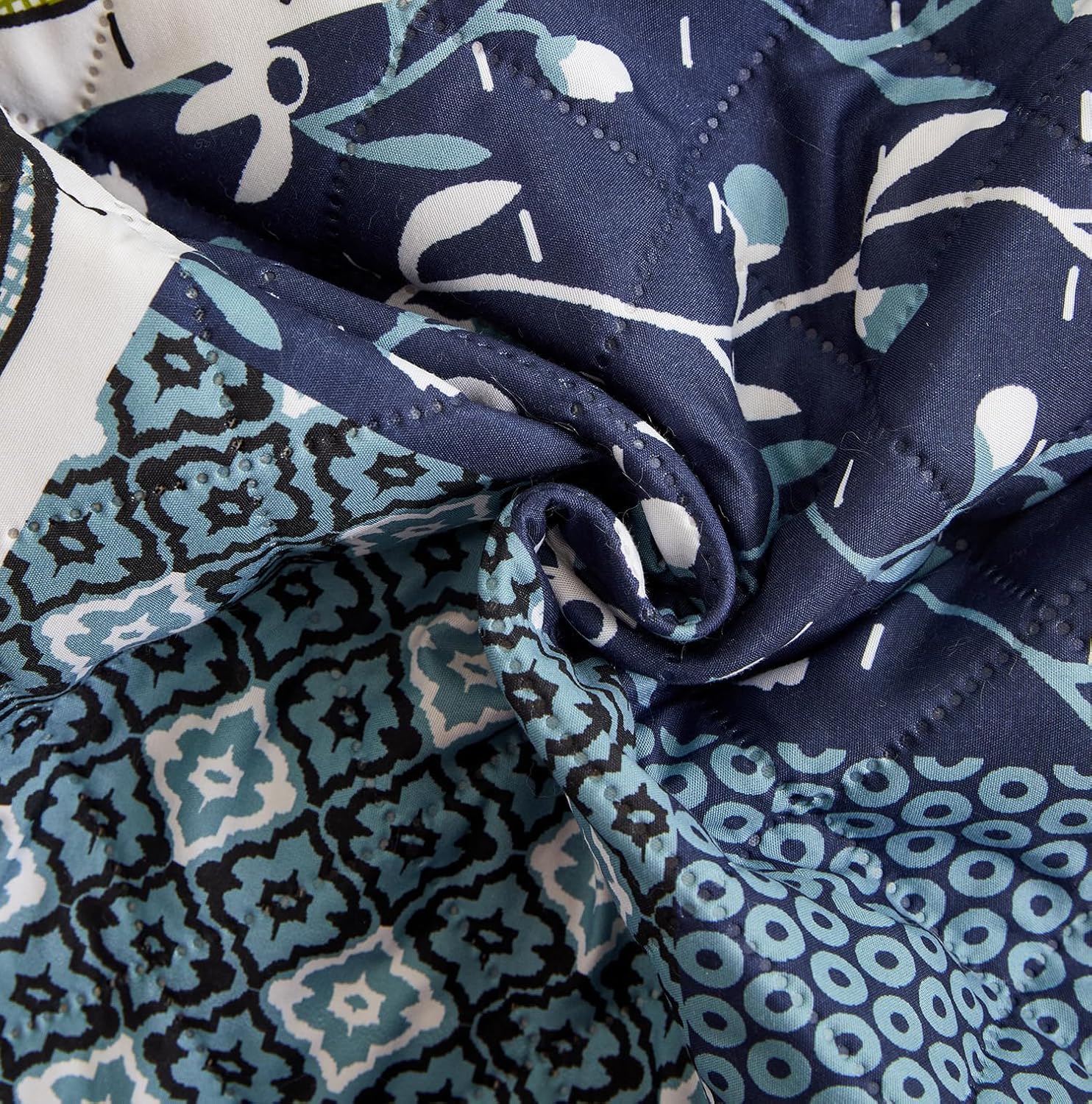 WATERPROOF QUILTED RECLINER COVER - BLUE PAISLEY