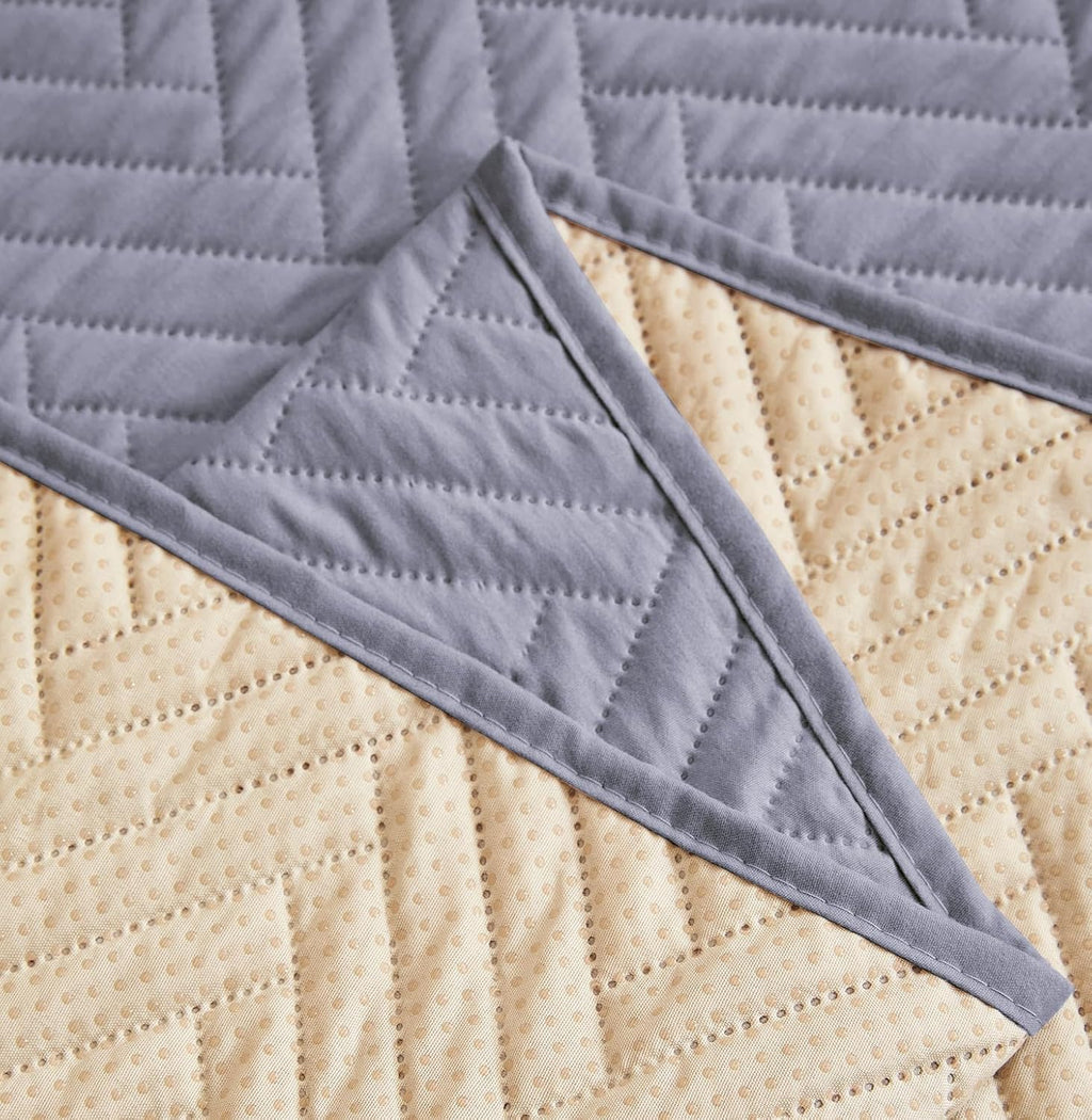 NON SLIP QUILTED SOFA PROTECTOR MAT - PLAIN GREY
