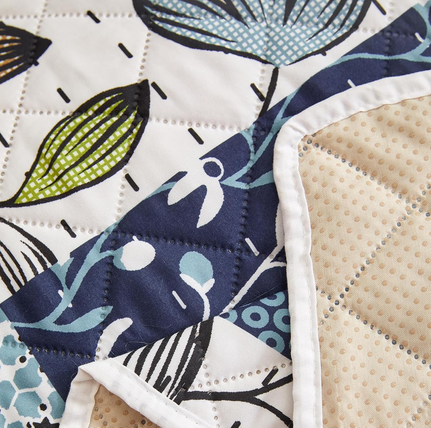 WATERPROOF QUILTED RECLINER COVER - BLUE PAISLEY